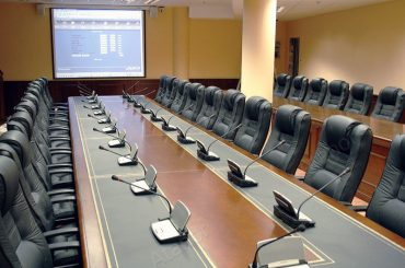 Зал заседаний директоров Лукойл в Москве